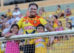 Foto de la galería: Crucero volvió a festejar ante un equipo paraguayo