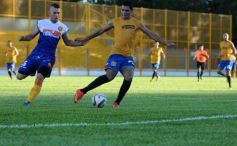 Foto de la galería: Crucero volvió a festejar ante un equipo paraguayo