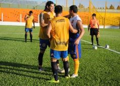 Foto de la galería: Crucero volvió a festejar ante un equipo paraguayo
