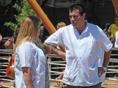 Foto de la galería: Presentan en el teatro lírico detalles de las obras sanitarias que están en ejecución en Misiones