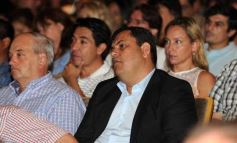 Foto de la galería: Presentan en el teatro lírico detalles de las obras sanitarias que están en ejecución en Misiones