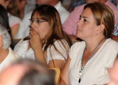 Foto de la galería: Presentan en el teatro lírico detalles de las obras sanitarias que están en ejecución en Misiones