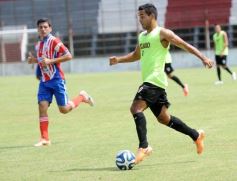 Foto de la galería: Guaraní arrancó el 2015 con una victoria ante la selección de Encarnación