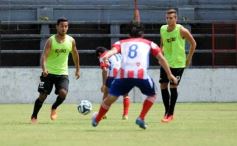 Foto de la galería: Guaraní arrancó el 2015 con una victoria ante la selección de Encarnación