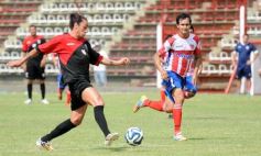 Foto de la galería: Guaraní arrancó el 2015 con una victoria ante la selección de Encarnación