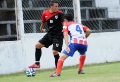 Foto de la galería: Guaraní arrancó el 2015 con una victoria ante la selección de Encarnación