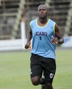 Foto de la galería: Guaraní arrancó el 2015 con una victoria ante la selección de Encarnación