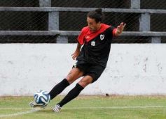 Foto de la galería: Guaraní arrancó el 2015 con una victoria ante la selección de Encarnación