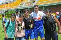 Foto de la galería: En un partido muy especial Crucero recibió al campeón aborigen