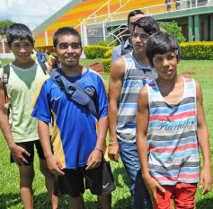 Foto de la galería: En un partido muy especial Crucero recibió al campeón aborigen