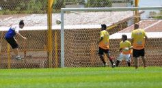 Foto de la galería: En un partido muy especial Crucero recibió al campeón aborigen