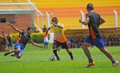 Foto de la galería: En un partido muy especial Crucero recibió al campeón aborigen