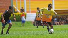 Foto de la galería: En un partido muy especial Crucero recibió al campeón aborigen