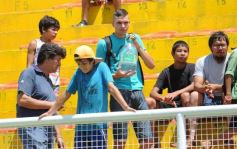 Foto de la galería: En un partido muy especial Crucero recibió al campeón aborigen