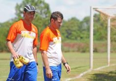Foto de la galería: En un partido muy especial Crucero recibió al campeón aborigen
