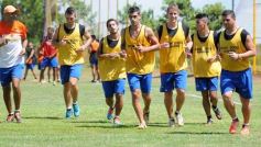 Foto de la galería: En un partido muy especial Crucero recibió al campeón aborigen