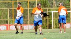 Foto de la galería: En un partido muy especial Crucero recibió al campeón aborigen