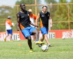 Foto de la galería: En un partido muy especial Crucero recibió al campeón aborigen