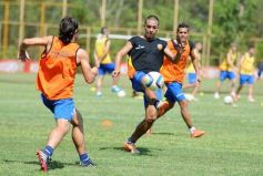 Foto de la galería: En un partido muy especial Crucero recibió al campeón aborigen