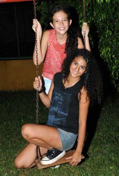 Foto de la galería: Conti Guimaraez festejó a lo grande sus 12 años con su familia y amigas