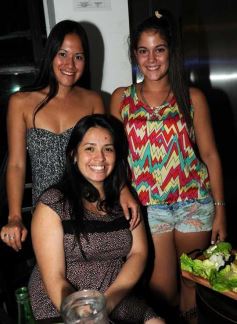 Foto de la galería: Marcia le cantó a los enamorados en el shopping