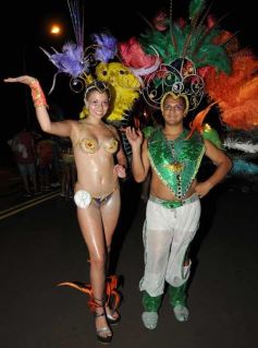 Foto de la galería: La comparsa del barrio Yacyretá ganó los carnavales posadeños