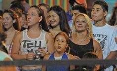 Foto de la galería: La comparsa del barrio Yacyretá ganó los carnavales posadeños