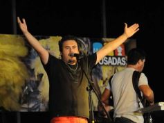 Foto de la galería: La comparsa del barrio Yacyretá ganó los carnavales posadeños