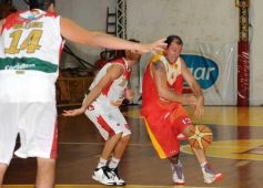 Foto de la galería: Tokio festejo y sueña con mantener la categoría