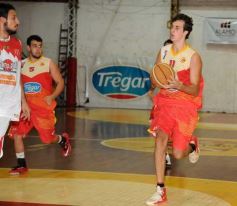 Foto de la galería: Tokio festejo y sueña con mantener la categoría