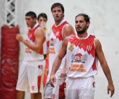 Foto de la galería: Tokio festejo y sueña con mantener la categoría