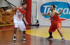 Foto de la galería: Tokio festejo y sueña con mantener la categoría