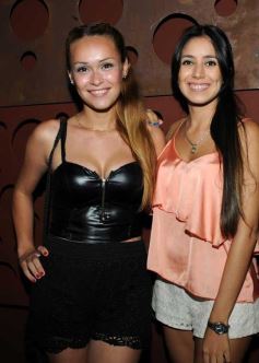 Foto de la galería: Dos DJs de Sarapura hicieron vibrar el boliche de Cristóbal