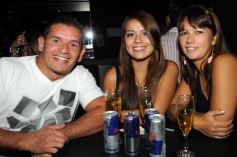 Foto de la galería: Dos DJs de Sarapura hicieron vibrar el boliche de Cristóbal