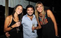 Foto de la galería: Dos DJs de Sarapura hicieron vibrar el boliche de Cristóbal