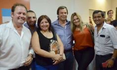 Foto de la galería: La agrupación CER inauguró el primer local "Ola Naranja" en Posadas