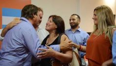 Foto de la galería: La agrupación CER inauguró el primer local "Ola Naranja" en Posadas