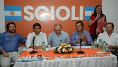 Foto de la galería: La agrupación CER inauguró el primer local "Ola Naranja" en Posadas