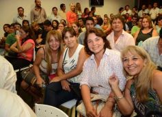 Foto de la galería: La agrupación CER inauguró el primer local "Ola Naranja" en Posadas