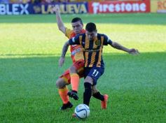 Foto de la galería: Crucero tropezó en casa ante Central