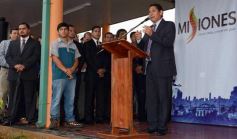 Foto de la galería: Closs y Rovira inauguraron el ciclo lectivo 2015 en Itaembé Miní