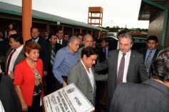 Foto de la galería: Closs y Rovira inauguraron el ciclo lectivo 2015 en Itaembé Miní