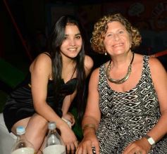 Foto de la galería: Unas mil mujeres fueron agasajadas por el Ministerio Salud Pública en el Hogar de Día