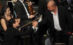 Foto de la galería: Los Nuñez Sinfónicos en el Teatro Lírico: para aplaudir de pie