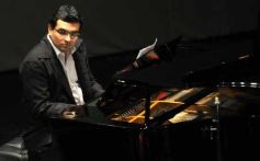 Foto de la galería: Los Nuñez Sinfónicos en el Teatro Lírico: para aplaudir de pie