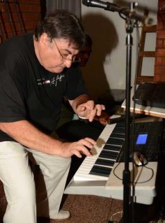 Foto de la galería: Papalino Dávalos pasó los 50 y festejó con todo