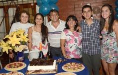 Foto de la galería: Papalino Dávalos pasó los 50 y festejó con todo