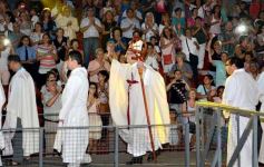Foto de la galería: Posadas homenajeó a su patrono con misa y música en el anfiteatro