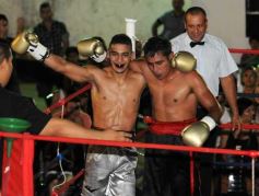 Foto de la galería: Waly volvió a mostrar su jerarquía sobre el ring