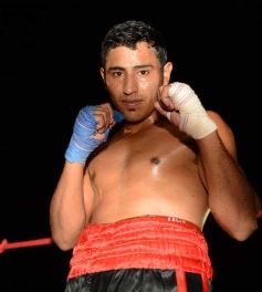 Foto de la galería: Waly volvió a mostrar su jerarquía sobre el ring